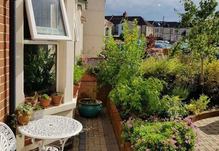 Others 2, Double Ensuite - Sleeps 2 - Separate Entrance - Kitchenette, Bristol