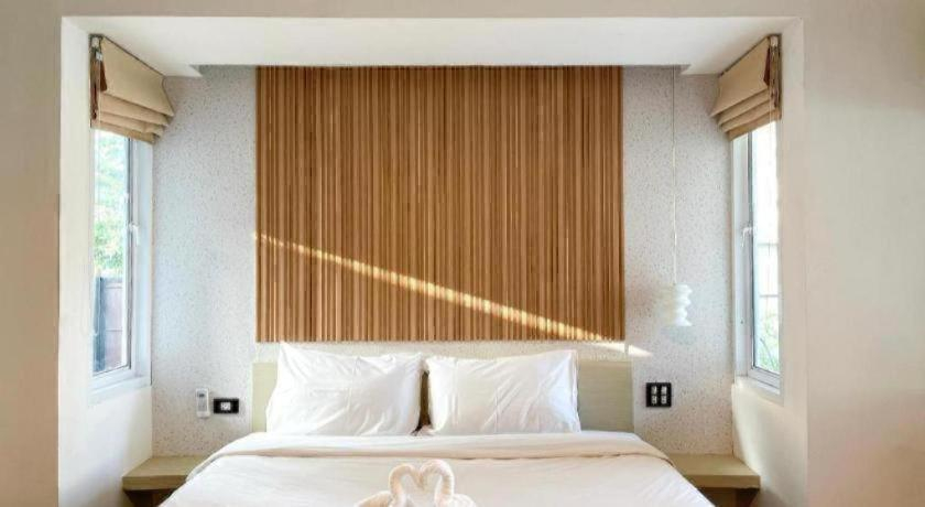 Bedroom, The Living Pool Villas, Ko Samui