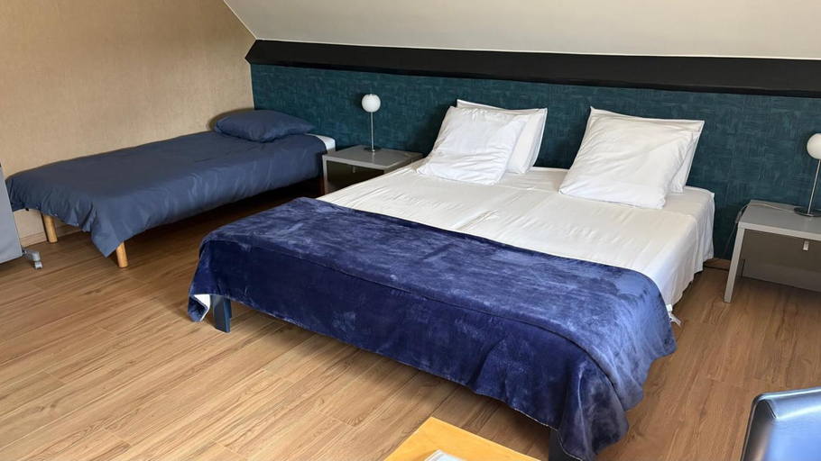 Bedroom, Le Cerisier, Namur