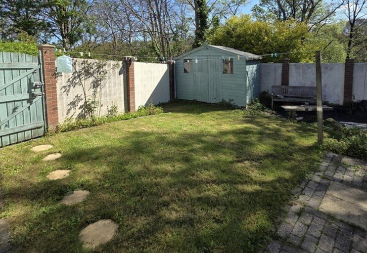 Others 3, Double Ensuite - Sleeps 2 - Separate Entrance - Kitchenette, Bristol