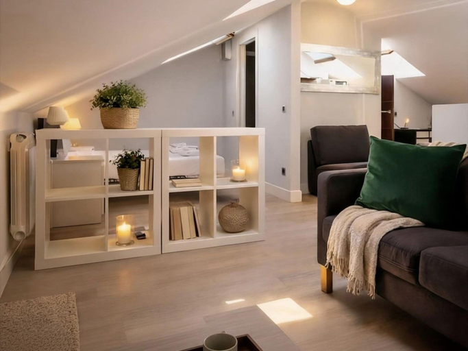 Others 1, Cozy Accommodation, Central Madrid, Madrid