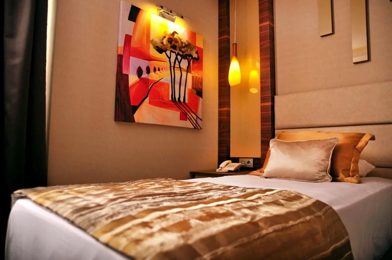 Bedroom 3, Avin Hotel, Konak