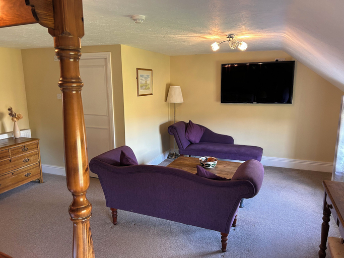 Others 5, The Ganton Greyhound, North Yorkshire