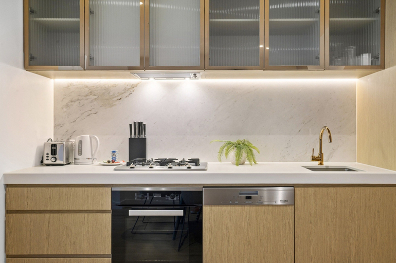 Others 3, High-rise 1-bed Apartment in Melbourne CBD, Melbourne