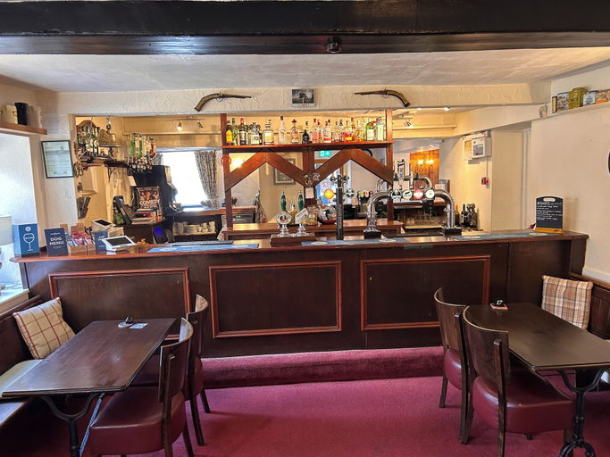 Others 5, The Ganton Greyhound, North Yorkshire