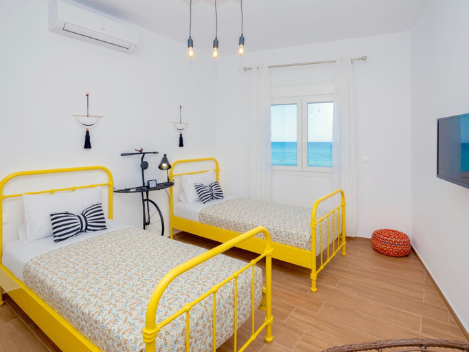 Bedroom, Sky, Crete