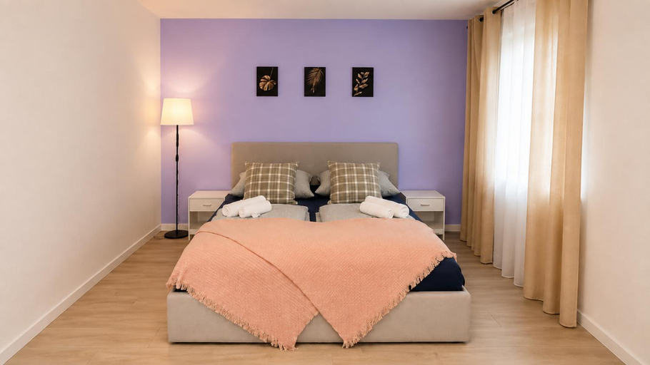 Bedroom 4, Koblenz Corner Rooms, Koblenz