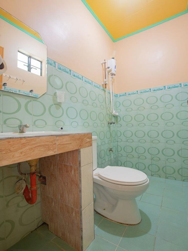 Bathroom, Dads Bayview Pension, Puerto Princesa City