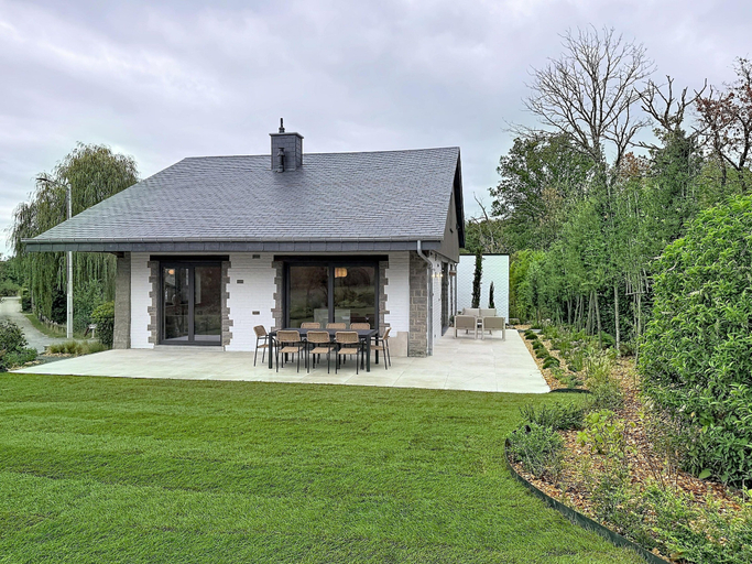 Others 5, Family Retreat in Belgium With Sauna, Namur