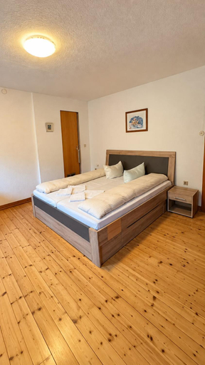 Bedroom, Black Forest River Side Hotel, Freudenstadt