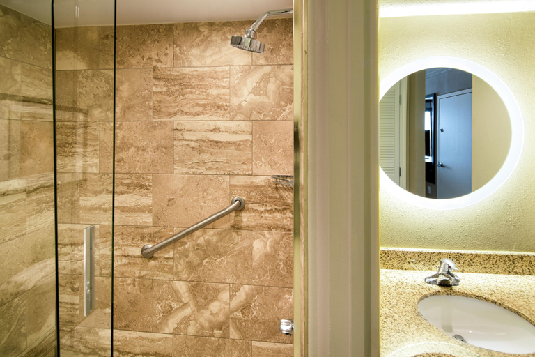 Bathroom 4, DoubleTree by Hilton Hotel Laurel, Prince George's