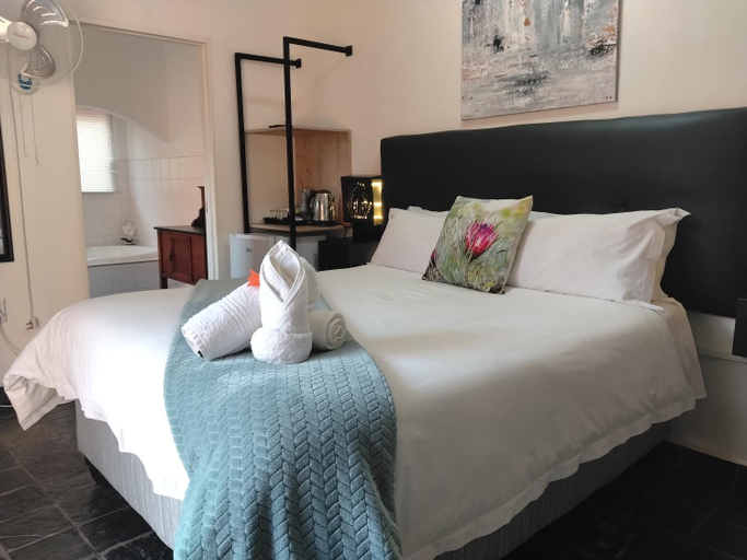 Bedroom, Nylstroom Guesthouse, Waterberg