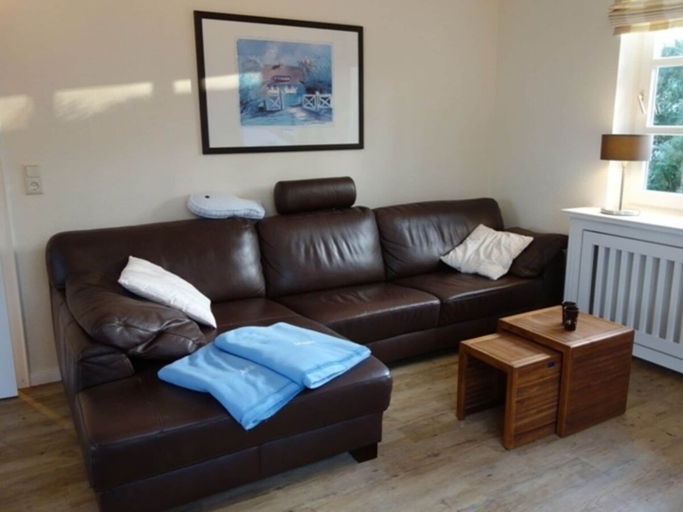Others 3, Holiday Home in Wyk on Fohr With Terrace, Nordfriesland