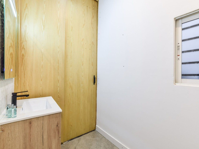 Others 5, Modern Stay in Malasana, Madrid, Madrid