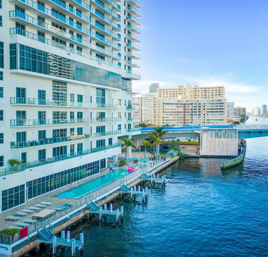 Exterior & Views 1, Stunning Views 2BR Amazing Pools, Broward