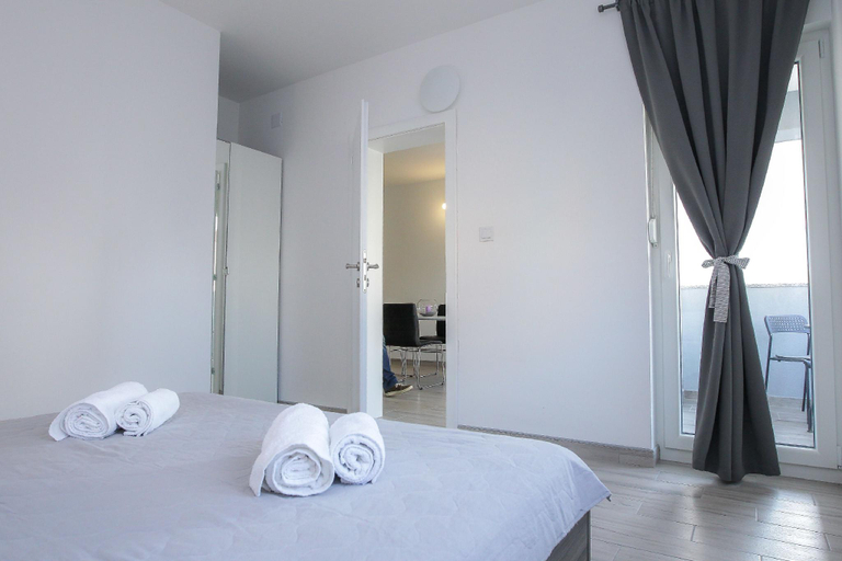 Bedroom, Privilege Pool Apartments, Novalja