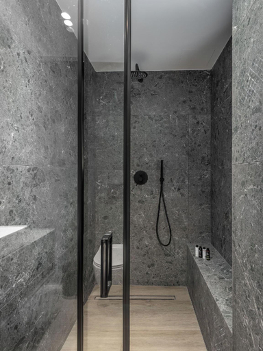 Bathroom 2, The Beehive Apartments, Attica