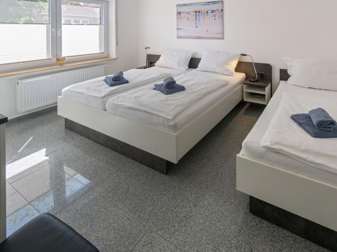 Others 4, Holiday Apartment With 1 Bedroom, Wittmund