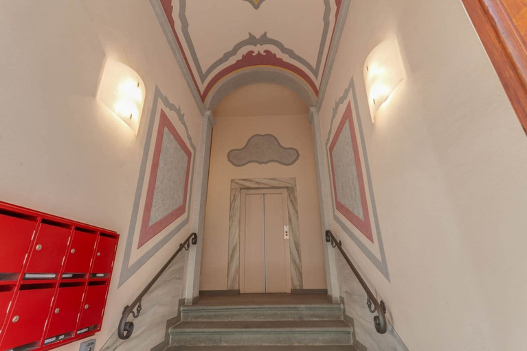 Others 5, Sunflower Suite by MMega, Florence