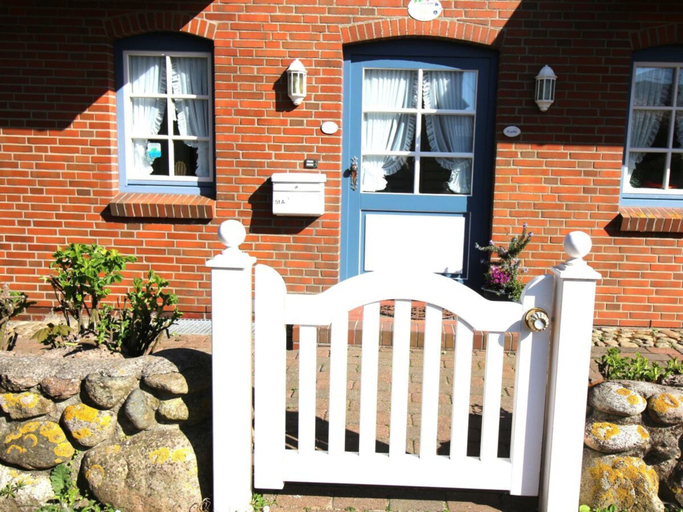 Others 2, Holiday Home in Wrixum With Terrace, Nordfriesland