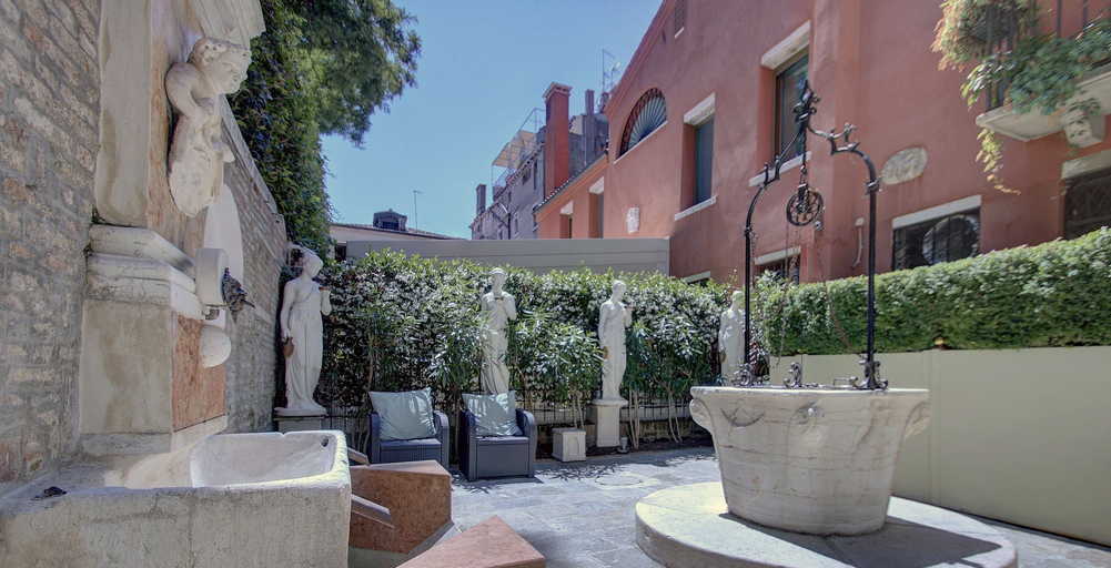 Exterior & Views 2, GranDELUX-Canal, Venezia