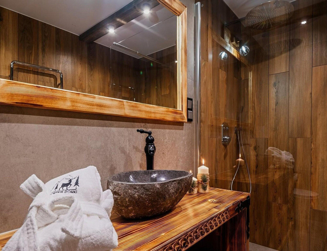 Others 4, Highland-style Holiday Home, Sauna, Jacuzzi, Tatra