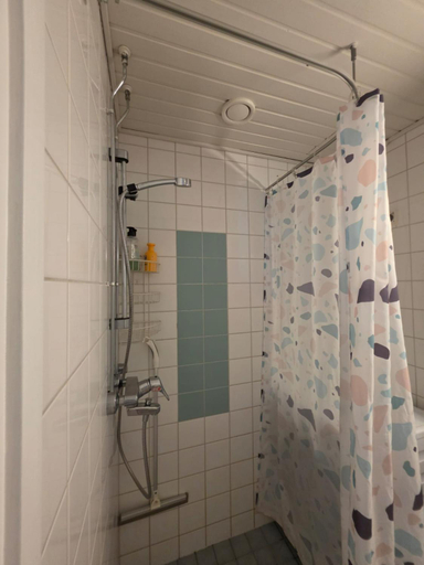 Bathroom 2, Lakeland Apartments, Lapland