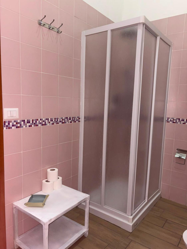 Bathroom, La terrazza delle fate, Napoli