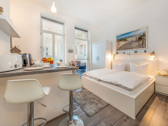 Others 2, Holiday Apartment With 1 Bedroom, Vorpommern-Rügen