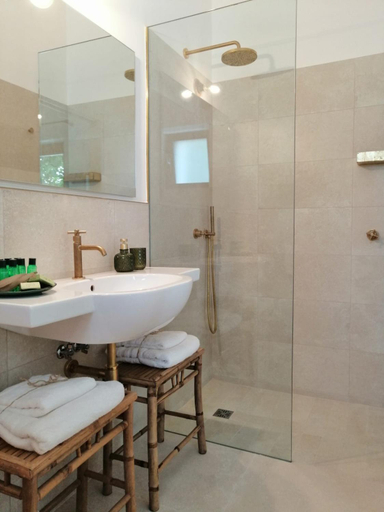 Bathroom, Intornoalnoce suites, Brindisi