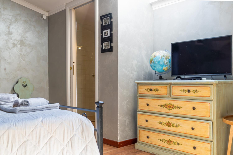 Bedroom, Villa Aureliana with pool near San Peter, Rome