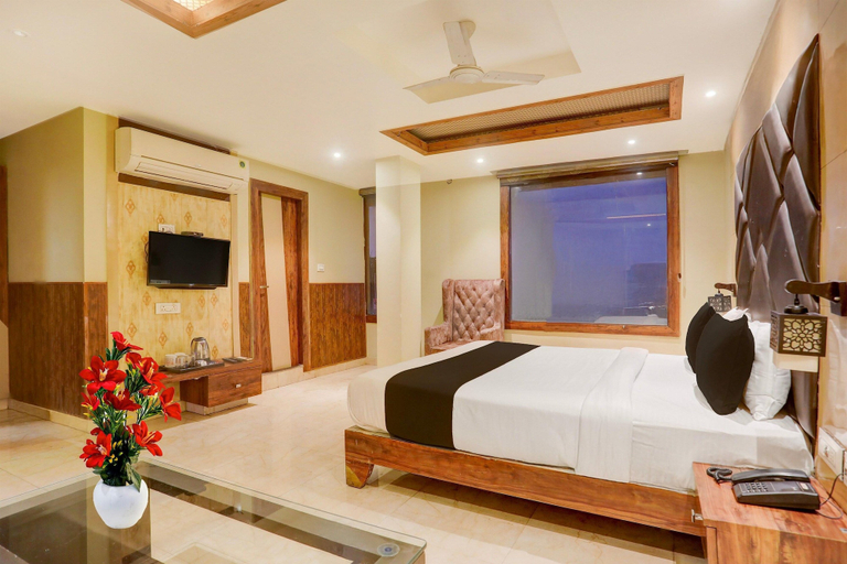 Others 5, Deluxe the Golden Crown Hotel, Patna