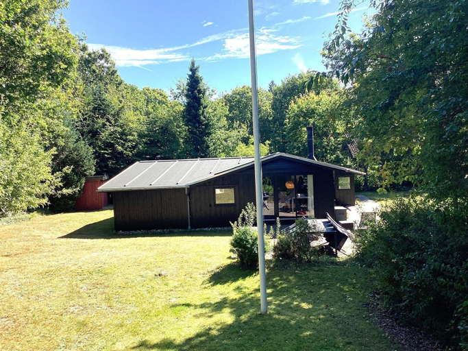 Others 4, 6 Person Holiday Home in Ansager, Varde