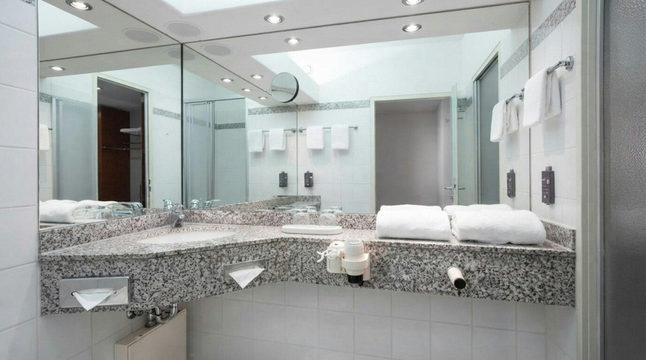 Bathroom 4, Seminaris Sunday Hotel Leipzig West, Leipzig