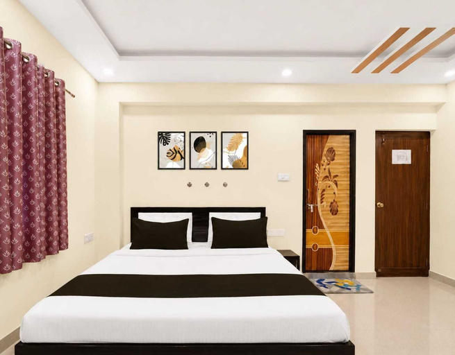 Others 3, Deluxe Crescent Garden, Patna