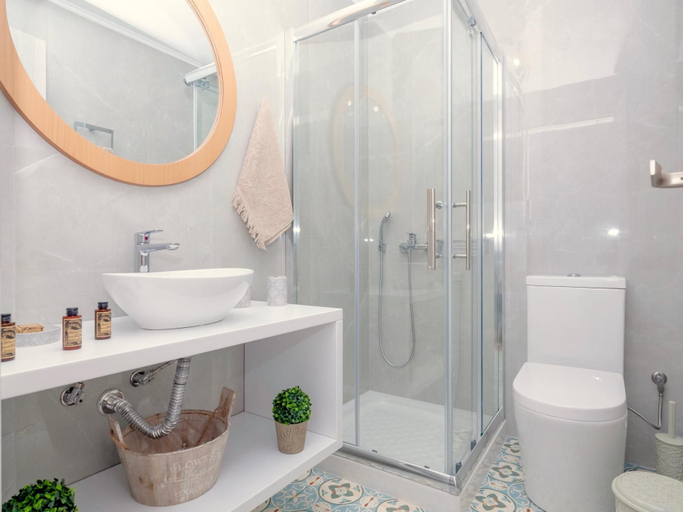 Bathroom 4, Sky, Crete