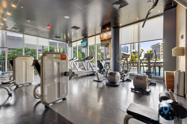 Others 1, 1 BR Apartment With Balcony Gym Amazing Pool, Broward