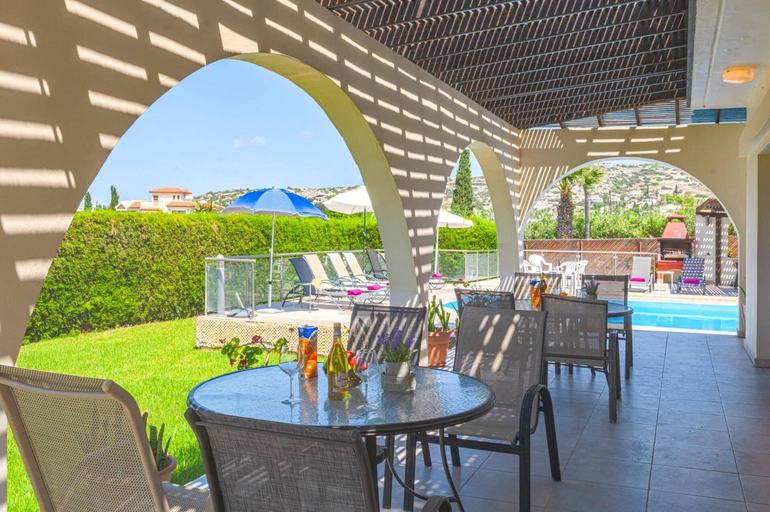 Food & Drinks, Villa Joanna Coral Bay by Villa Plus
