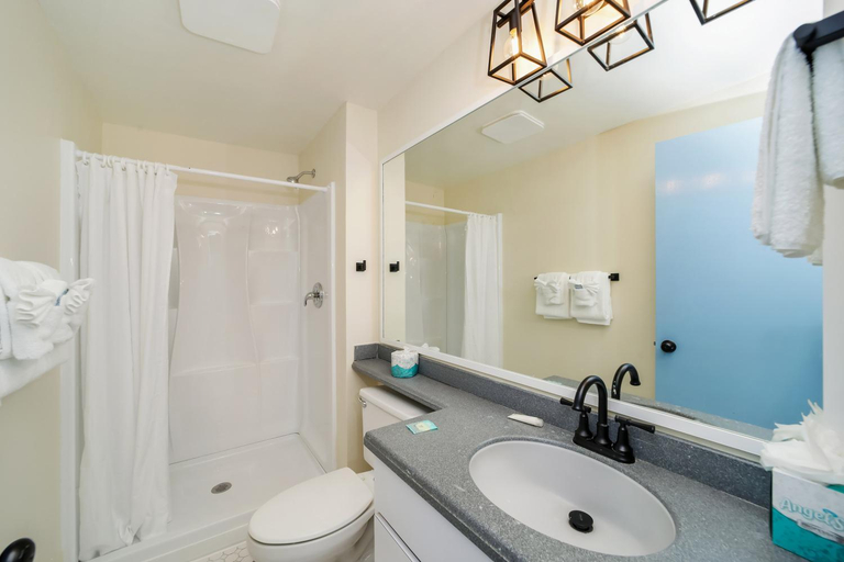 Bathroom, Tranquillity Guest House, Monroe