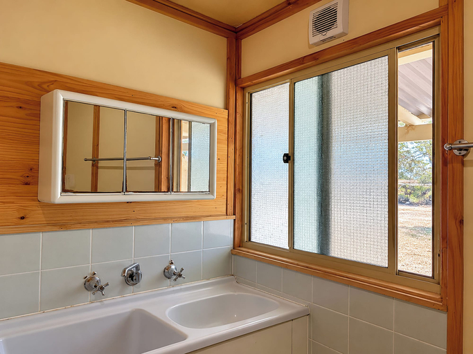 Others 3, Geraldton Caravan Park, Greenough