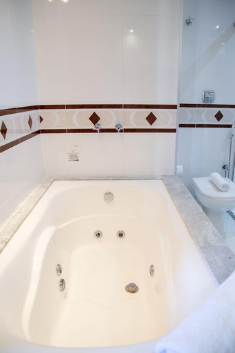 Bathroom 4, Hotel Florenca, Americana