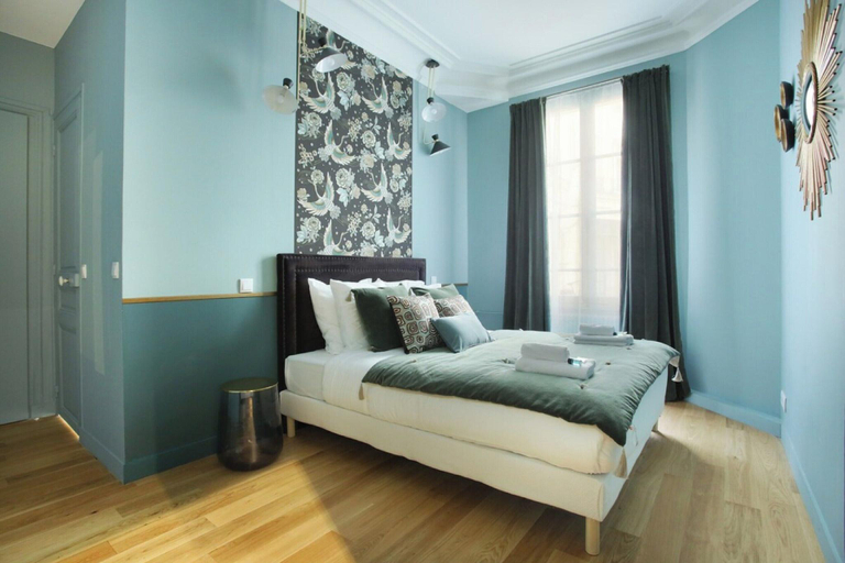 Bedroom 2, Apartment Champ de Mars - Tour Eiffel by Studio prestige, Paris