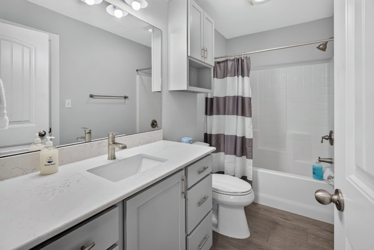 Others 4, Fluorescent Beauty 4BR Home, Nueces