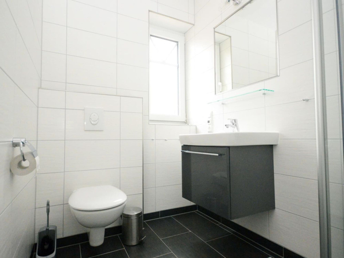 Others 2, Holiday Apartment With 2 Bedrooms, Aurich
