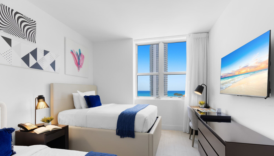 Bedroom 4, Stunning Views 2BR Amazing Pools, Broward