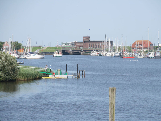 Others 5, Koch - From the Vines to the Wadden Sea, Wittmund