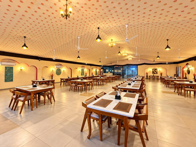 Food & Drinks 5, Vasant Vihar Resort, Narmada