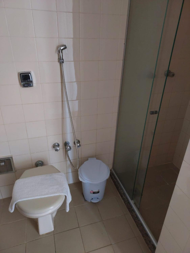 Bathroom, Marazu OndinaApart, Salvador