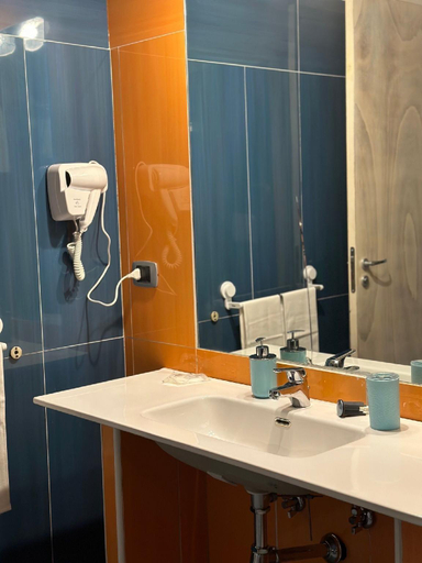 Bathroom 5, Villaggio Stella Maris, Napoli