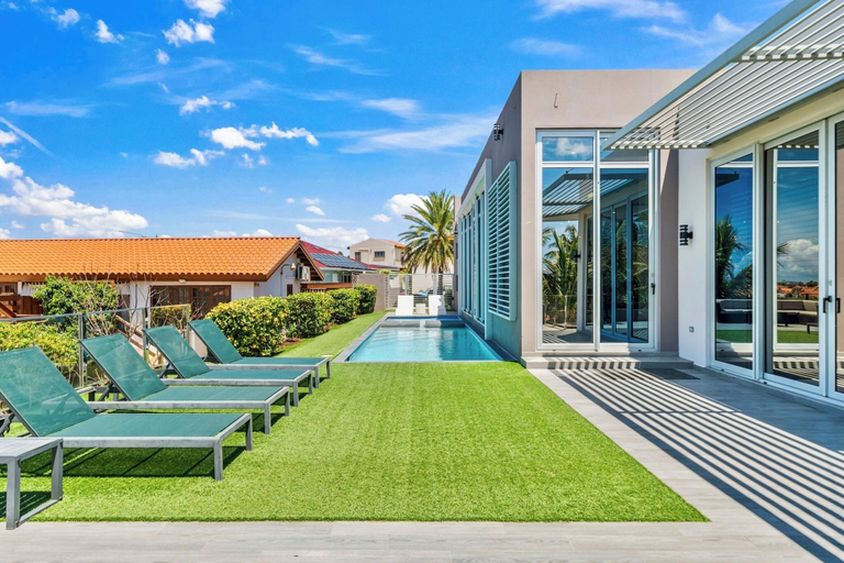 Others 4, Villa LUMA